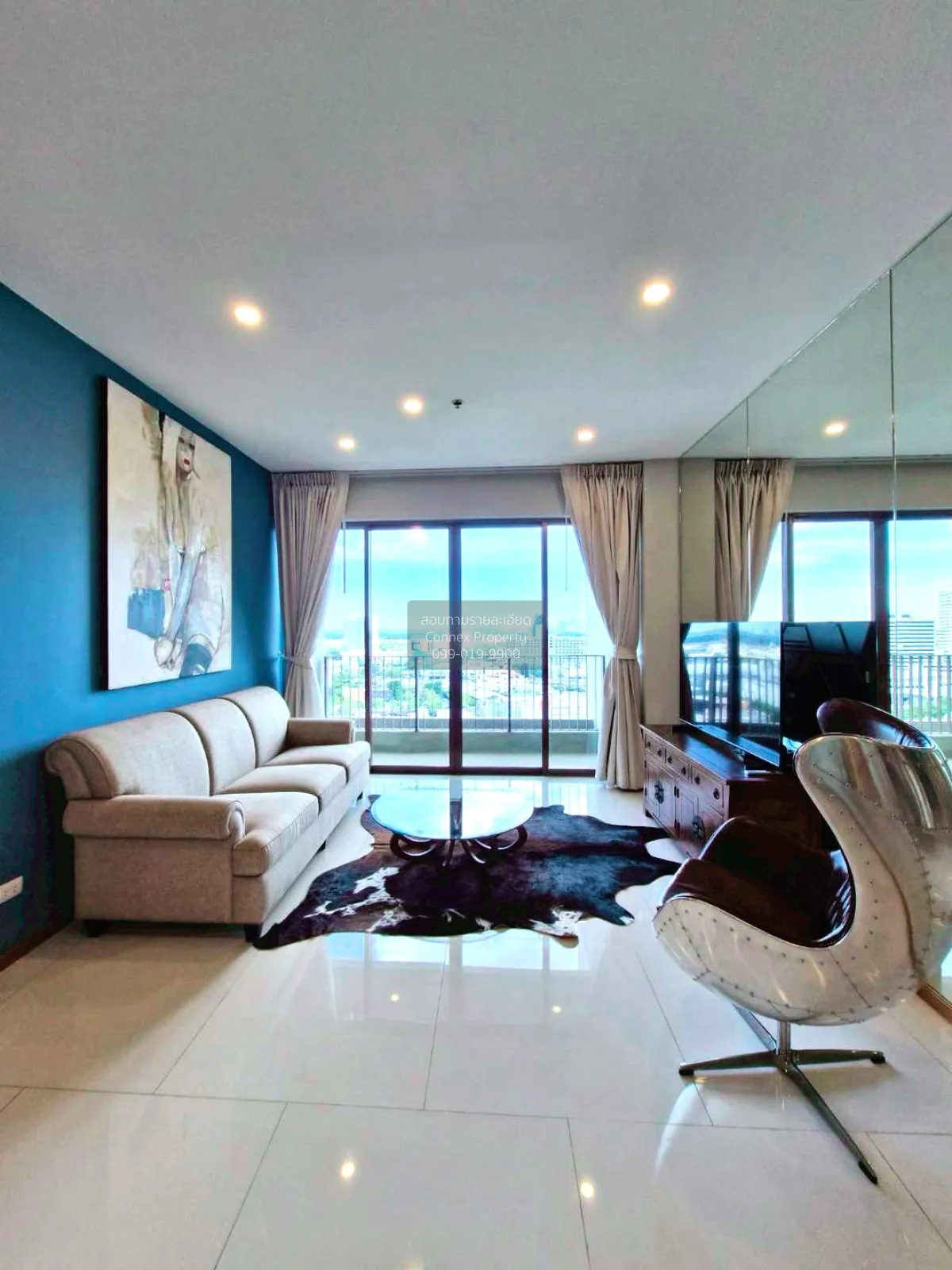 1 Bedroom condo in The Emporio Place