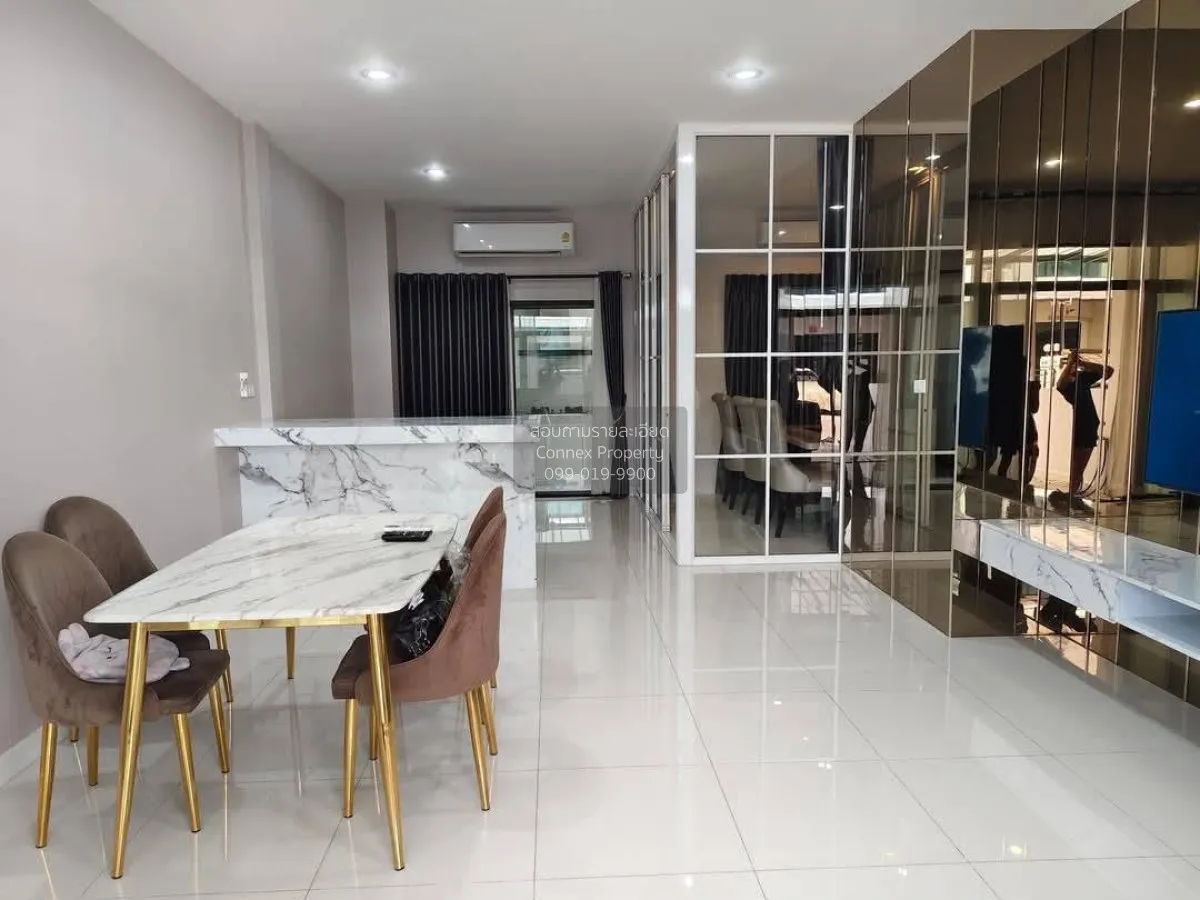 4 Bedroom condo in Cordiz at Udomsuk
