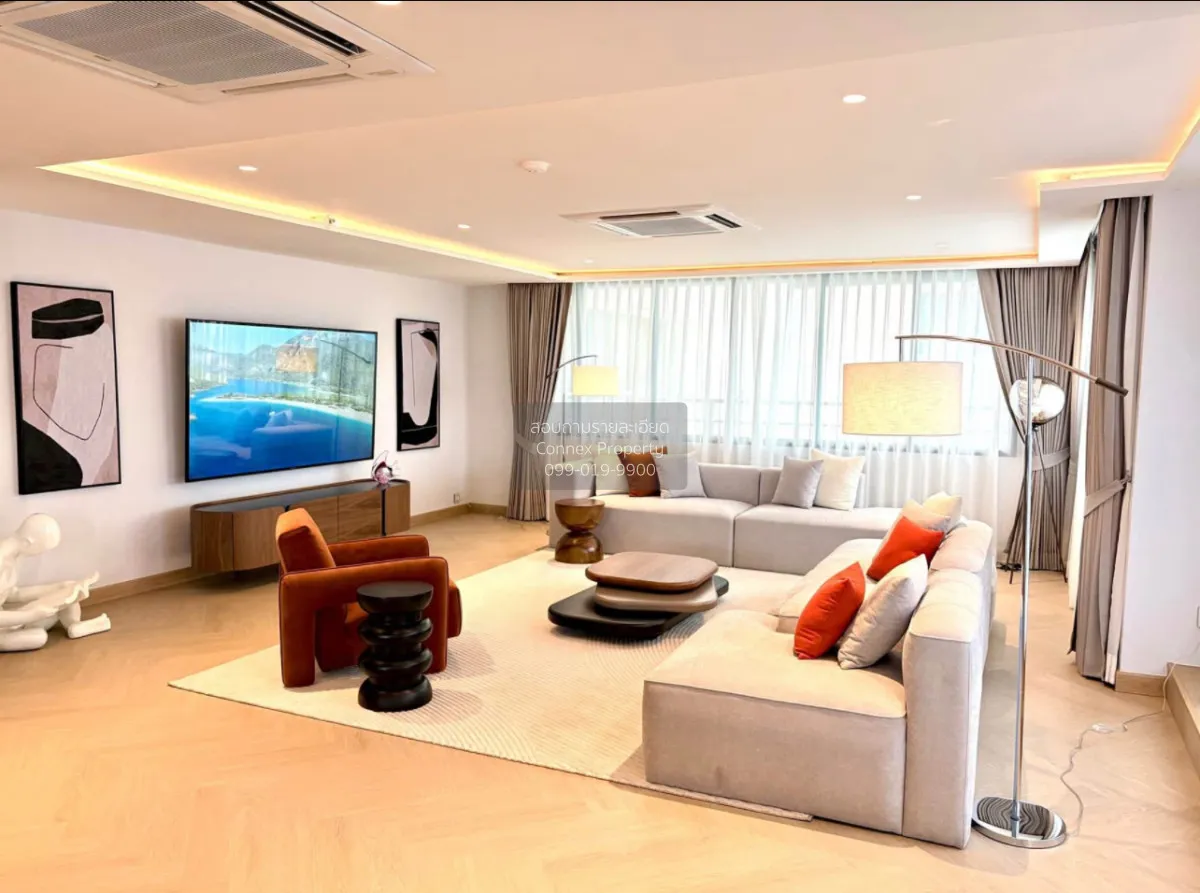 4 Bedroom condo in Baan Piya Sathorn