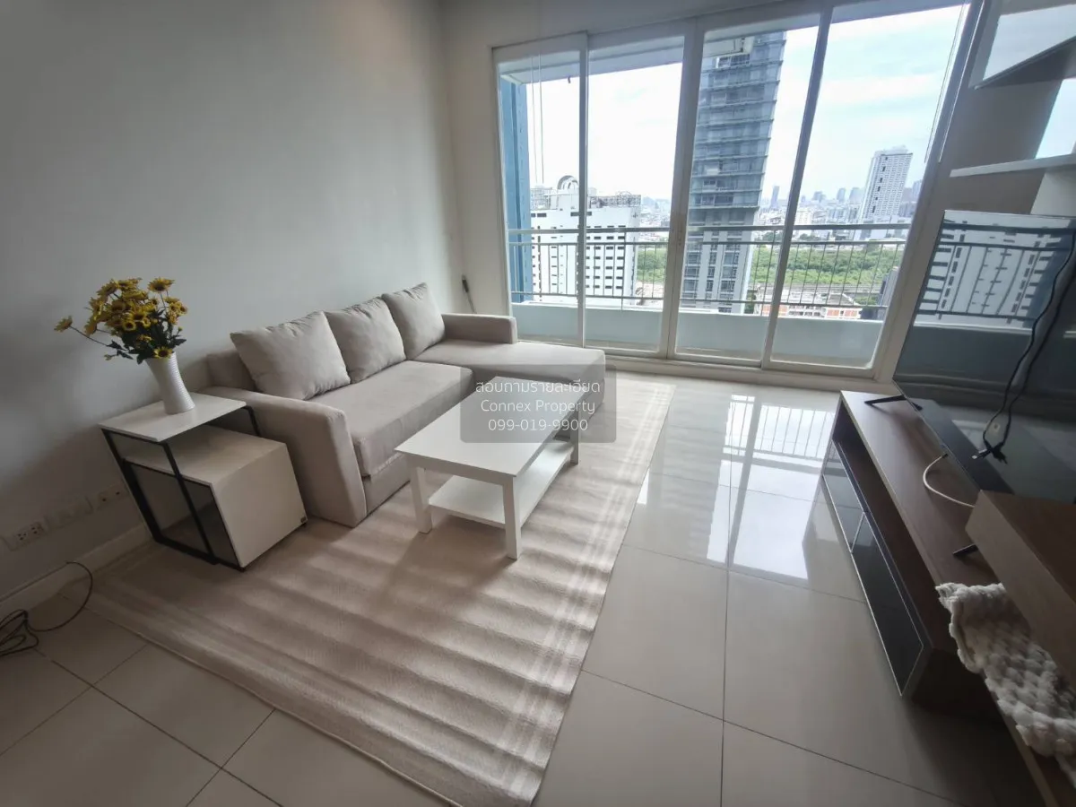 1 Bedroom condo in Circle Condominium