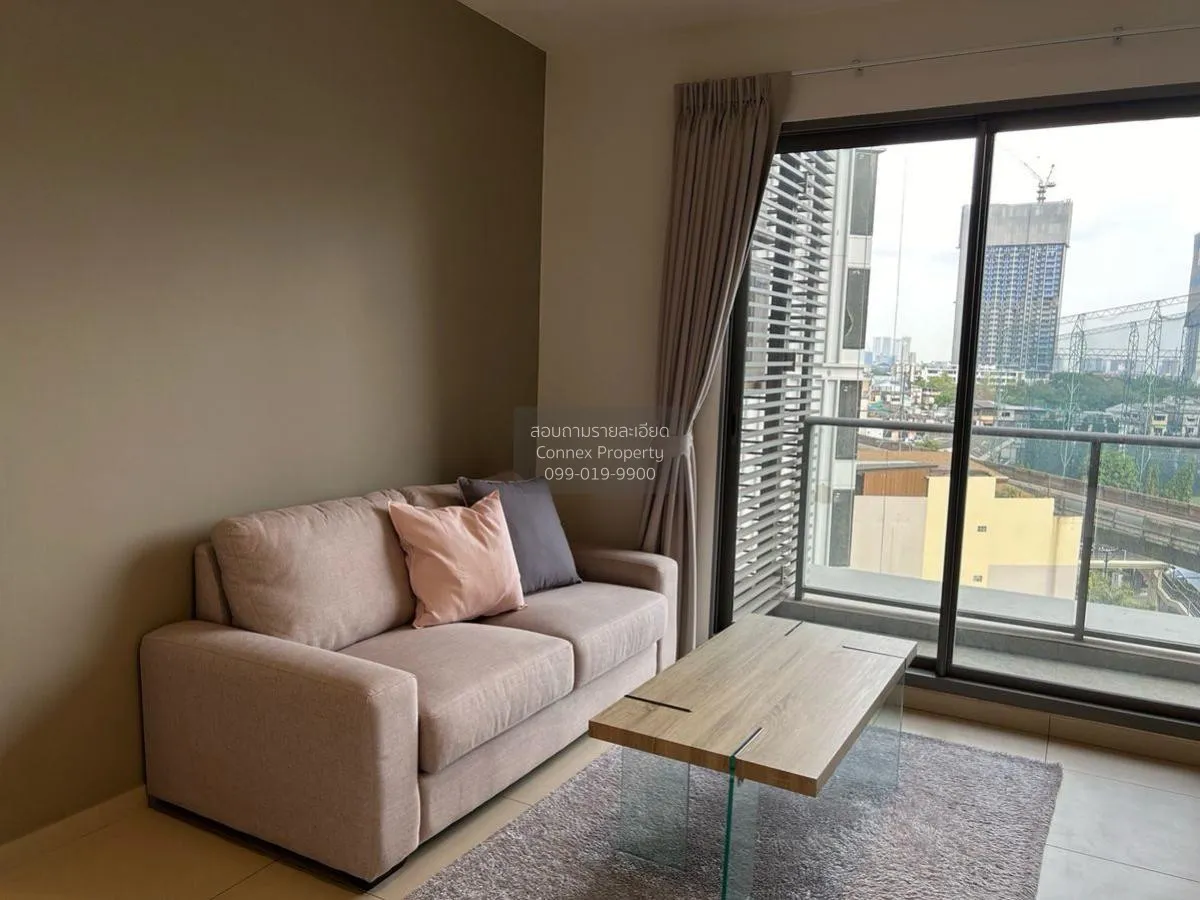 1 Bedroom condo in The Lofts Ekkamai