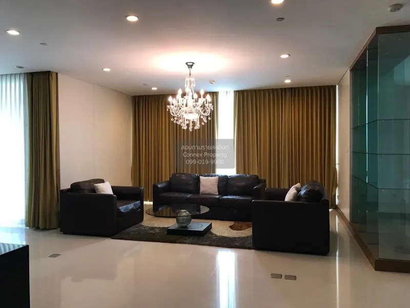 3 Bedroom condo in The Park Chidlom