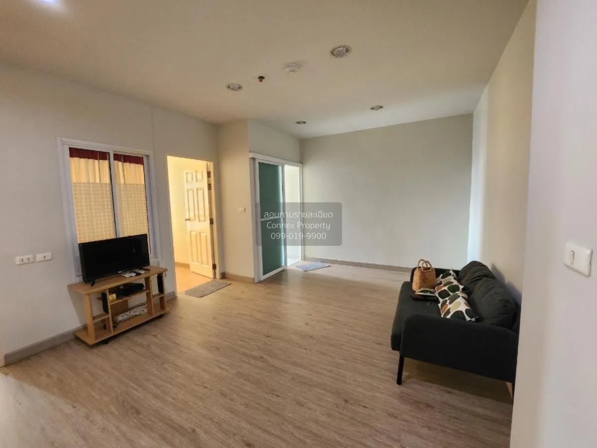 2 Bedroom condo in Life @ BTS Tha-Phra