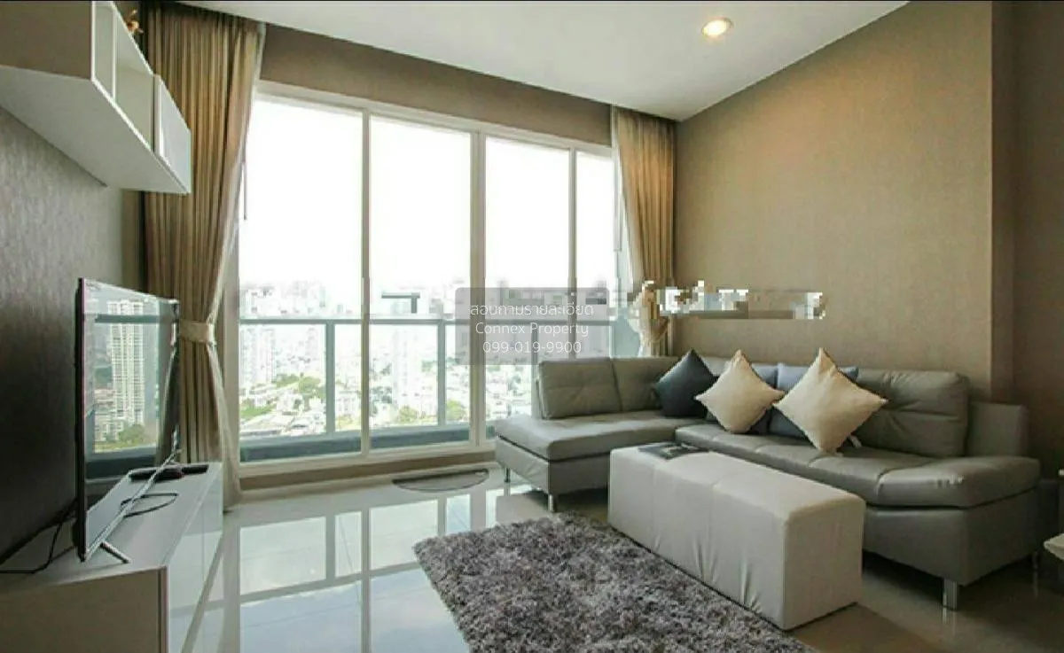 1 Bedroom condo in Menam Residences
