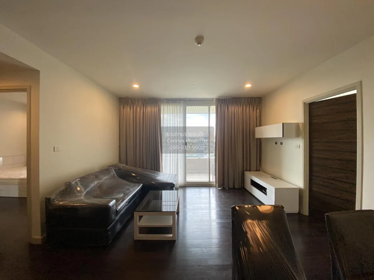 2 Bedroom condo in Watermark Chaophraya