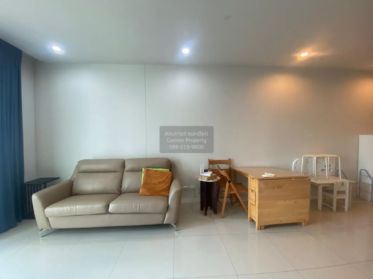 2 Bedroom condo in Circle Condominium