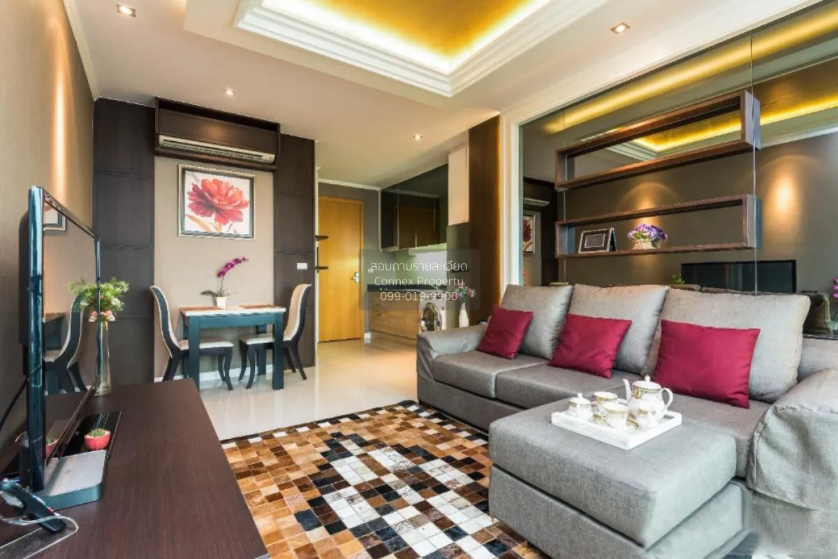 2 Bedroom condo in Circle Condominium