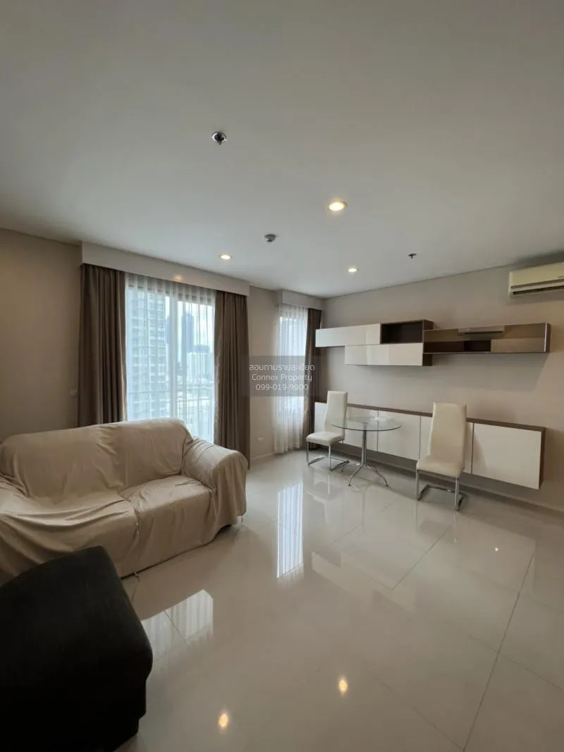 2 Bedroom condo in Villa Asoke