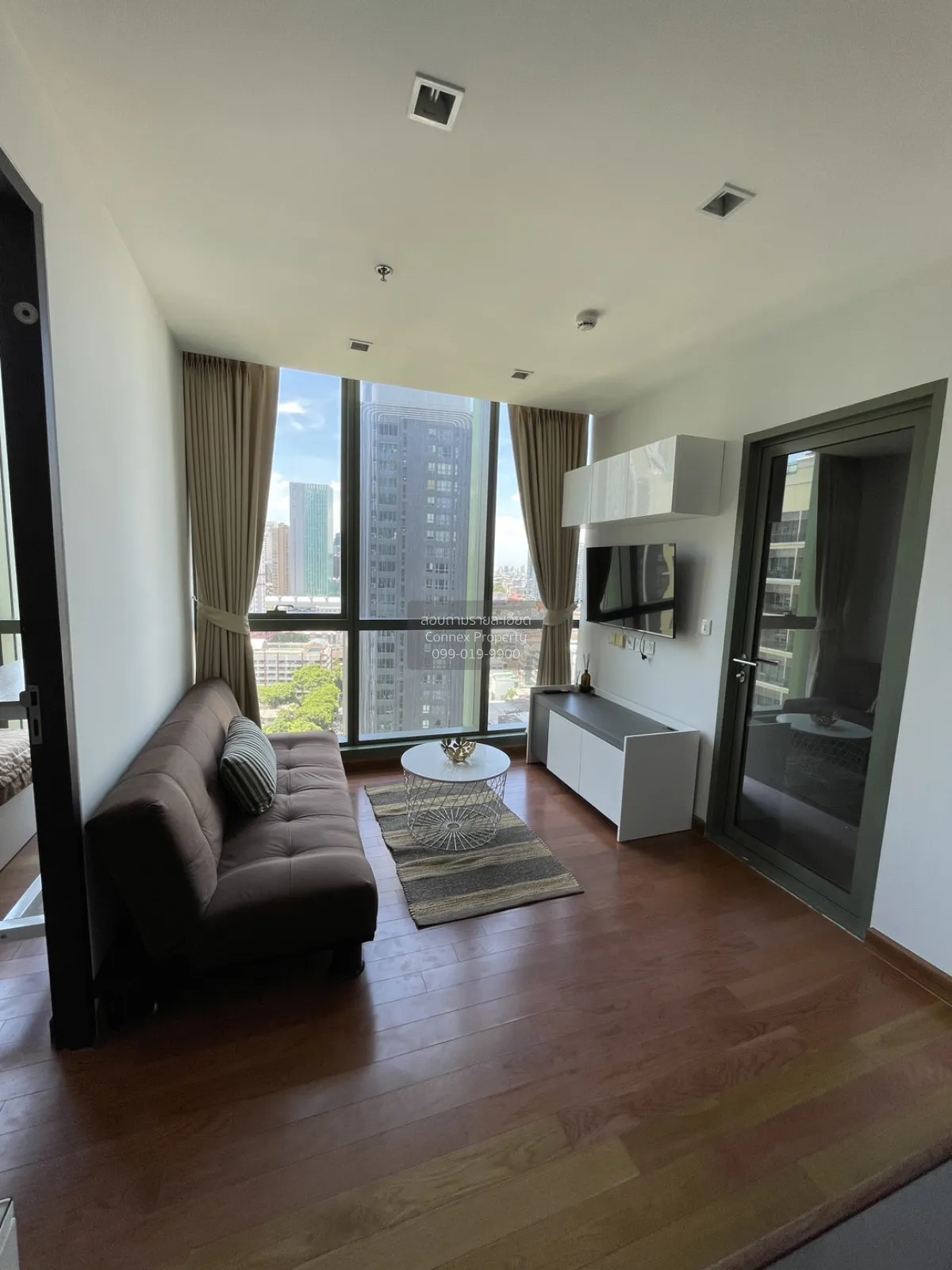 1 Bedroom condo in Wish Signature Midtown Siam