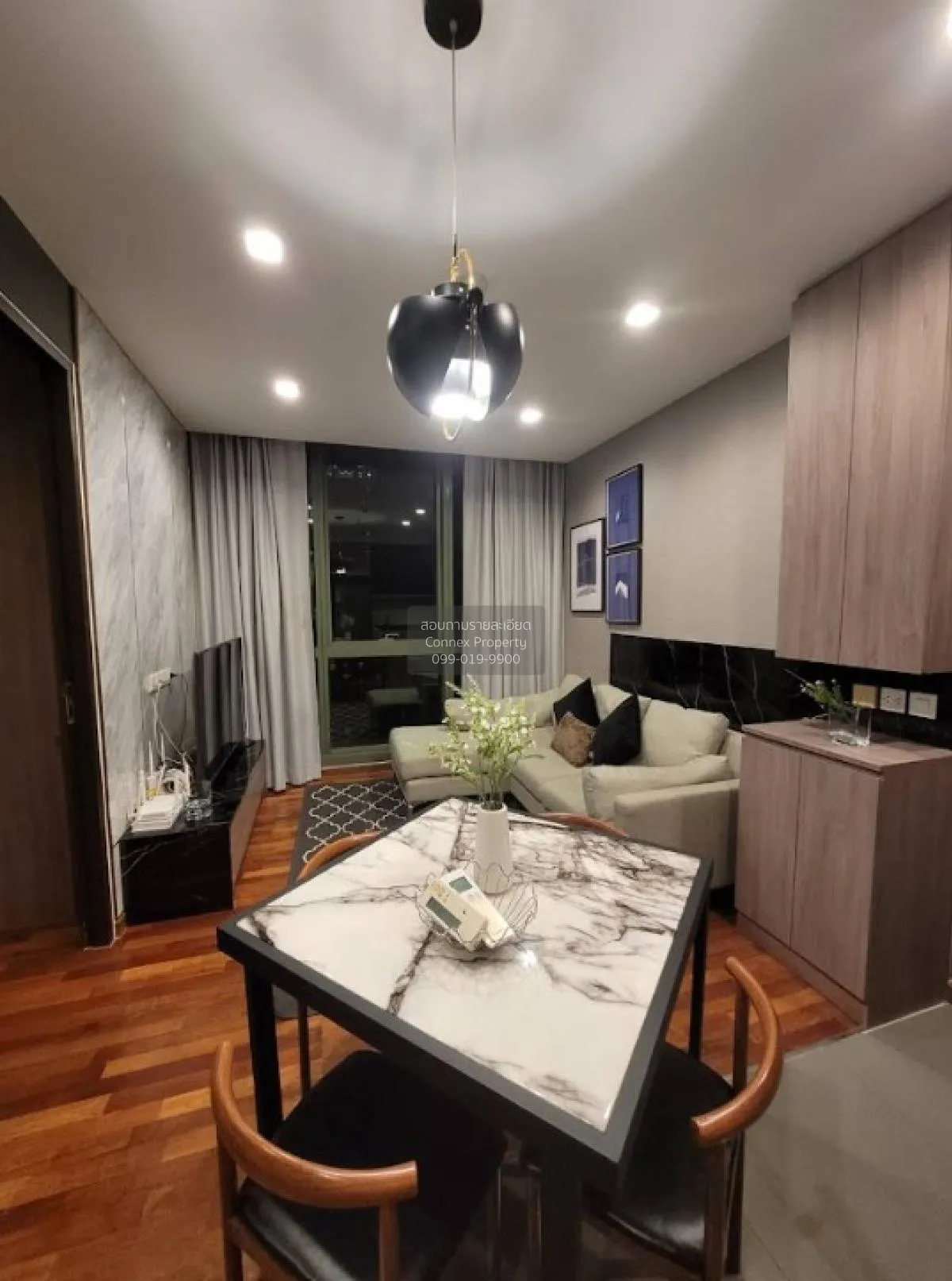 2 Bedroom condo in Wish Signature Midtown Siam