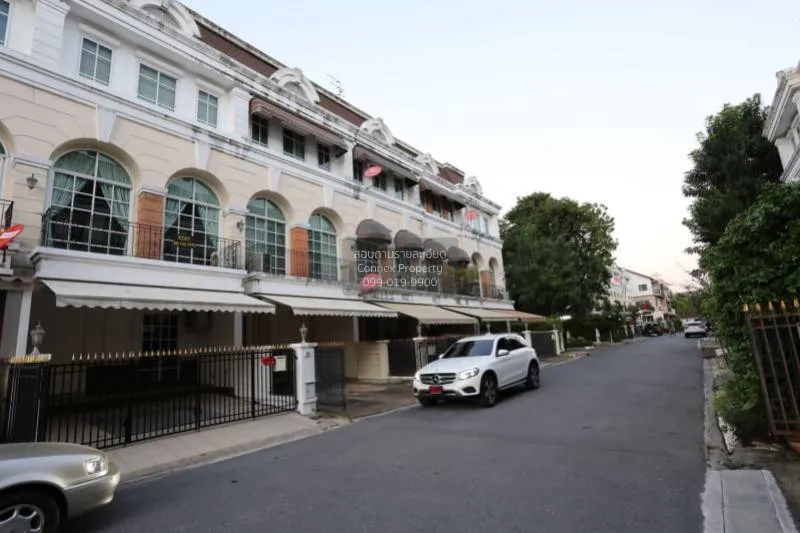 3 Bedroom condo in Plus City Park Rama 9-Huamark