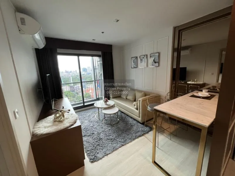 1 Bedroom condo in Life One Wireless