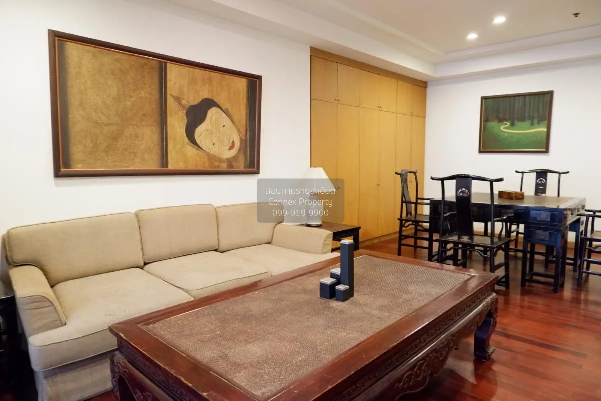 2 Bedroom condo in Baan Chao Praya