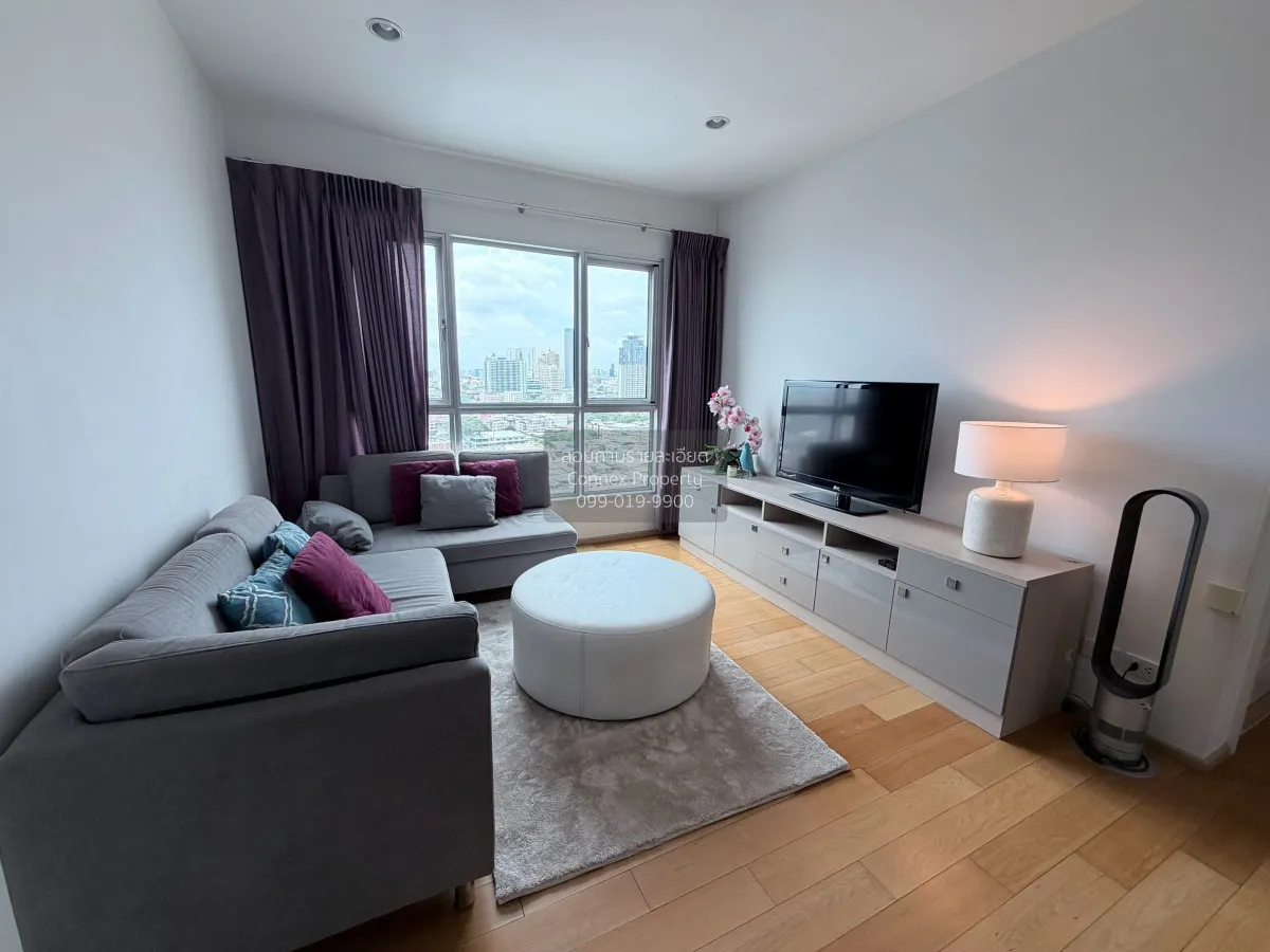 2 Bedroom condo in Hive Sathorn