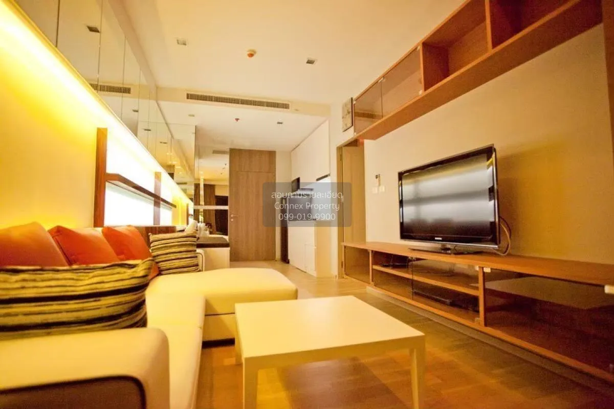 1 Bedroom condo in Noble Reveal