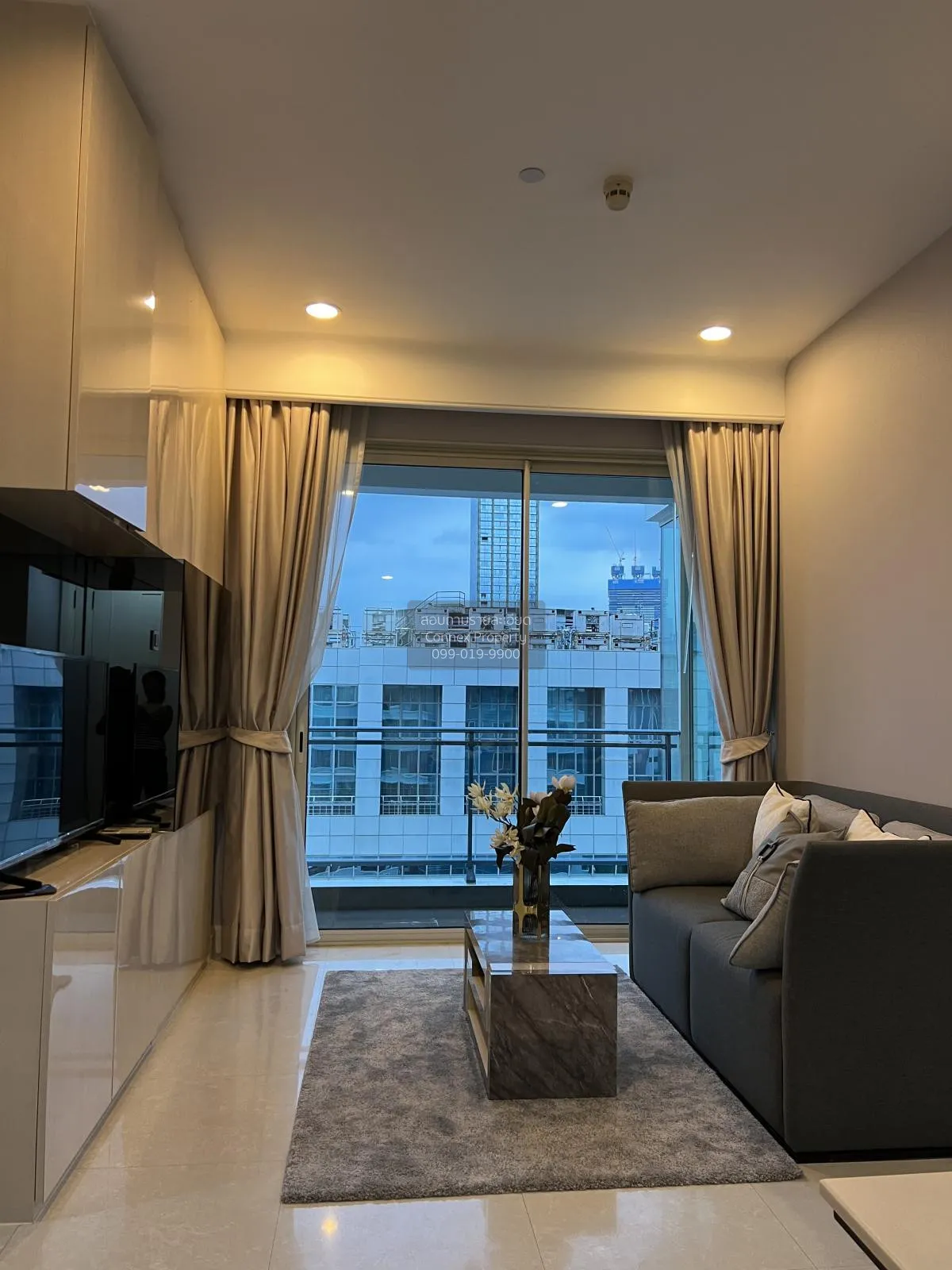 2 Bedroom condo in Q Langsuan