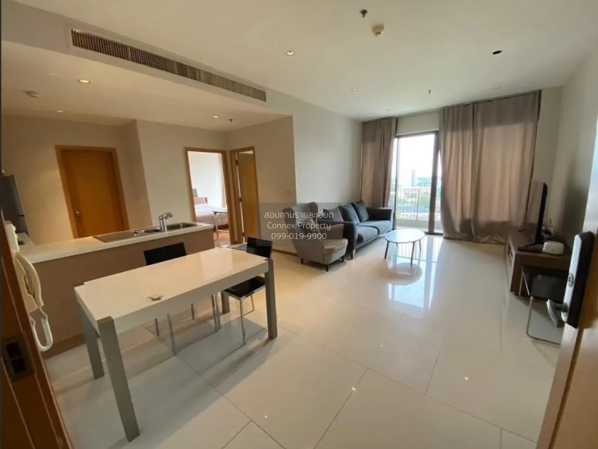 1 Bedroom condo in The Emporio Place