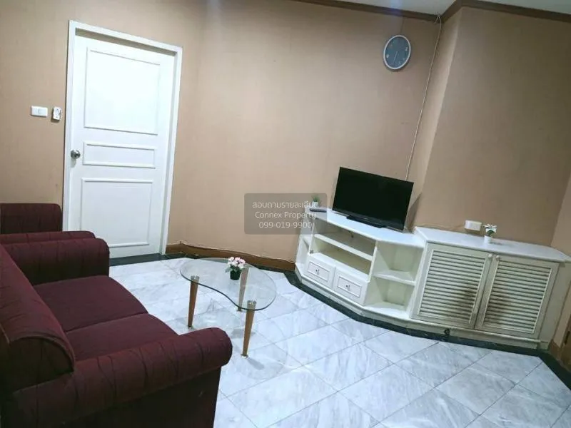 2 Bedroom condo in The Waterford Park