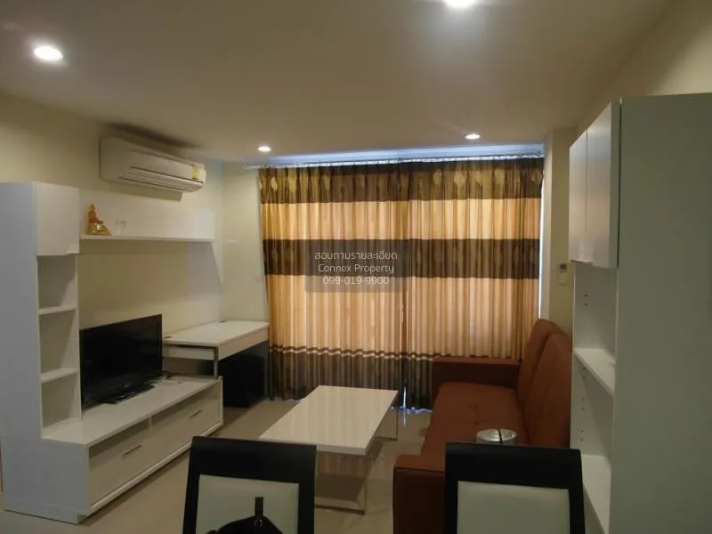 2 Bedroom condo in Wish @ Siam