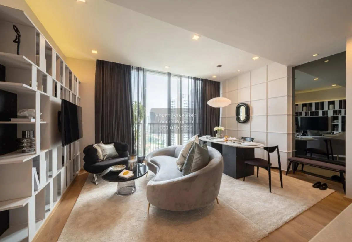 2 Bedroom condo in Noble Around Sukhumvit 33
