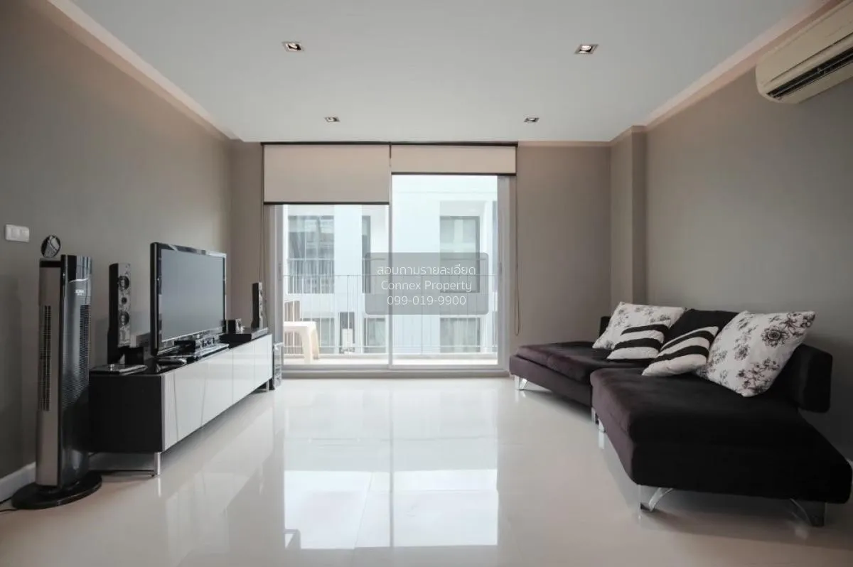 2 Bedroom condo in The Clover Thonglor Residence