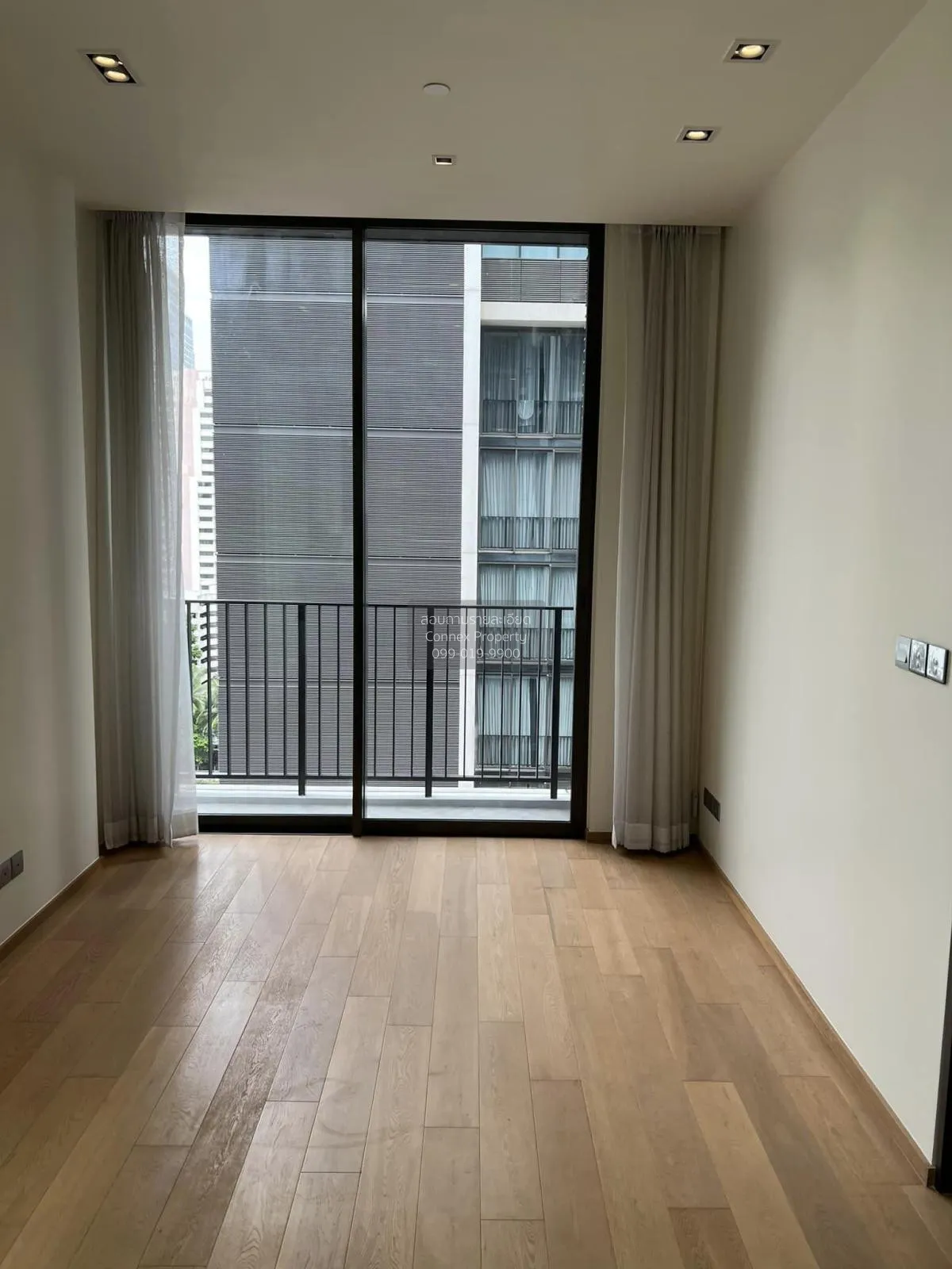 1 Bedroom condo in 28 Chidlom