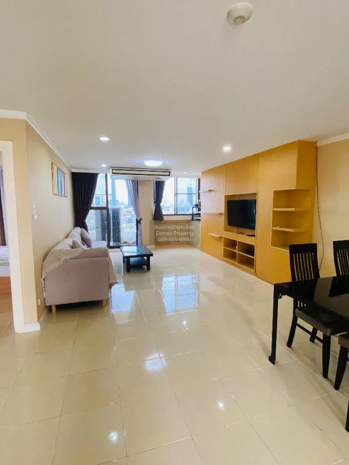 2 Bedroom condo in Supalai Place Sukhumvit 39