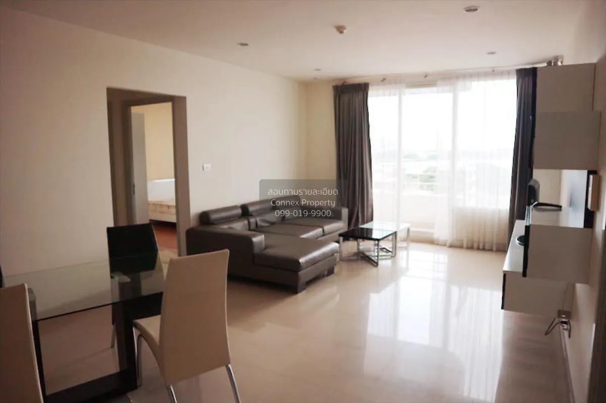 2 Bedroom condo in Watermark Chaophraya