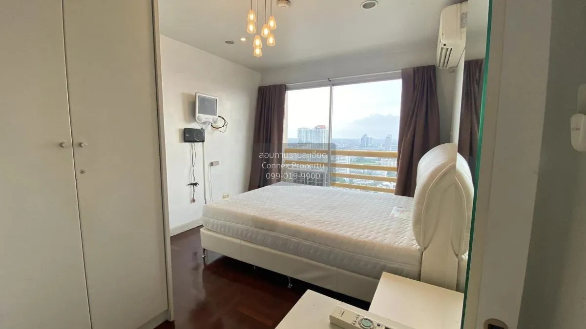 1 Bedroom condo in Masterview Executive Place