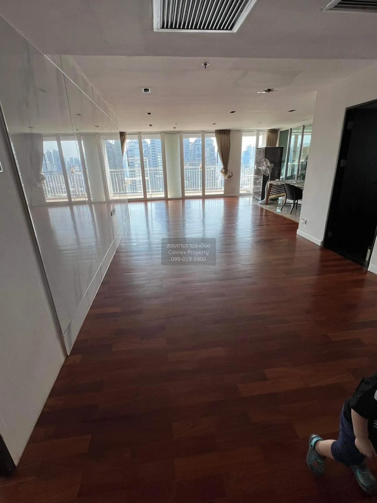 2 Bedroom condo in Urbana Langsuan