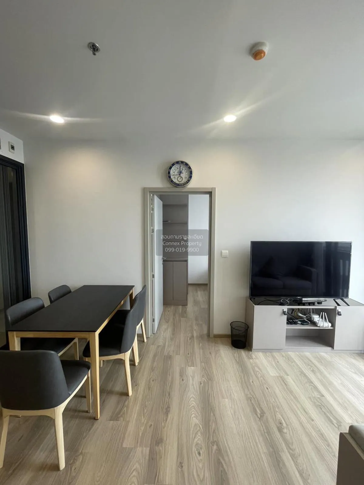 2 Bedroom condo in Oka Haus Sukhumvit 36