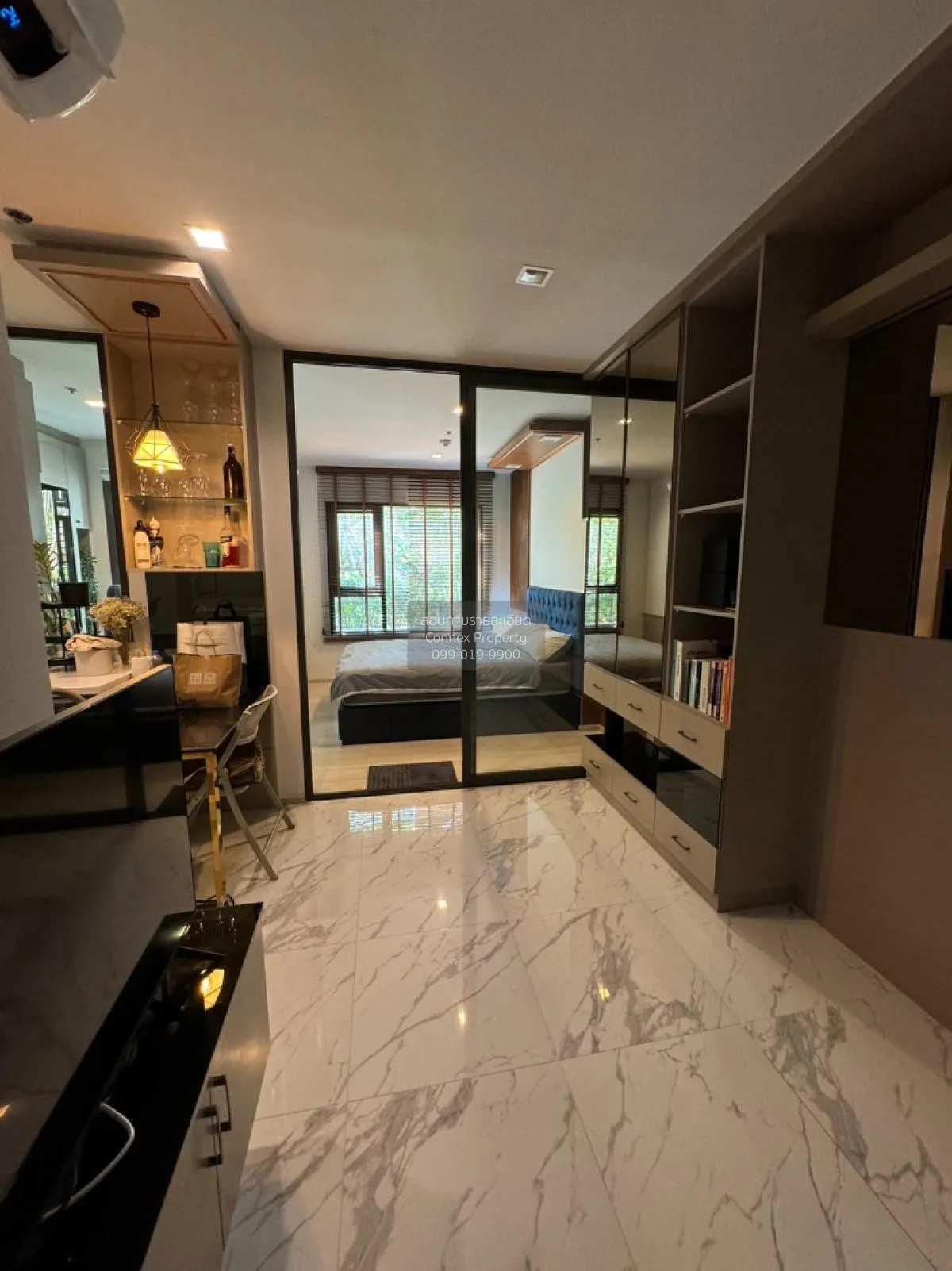 1 Bedroom condo in Life One Wireless