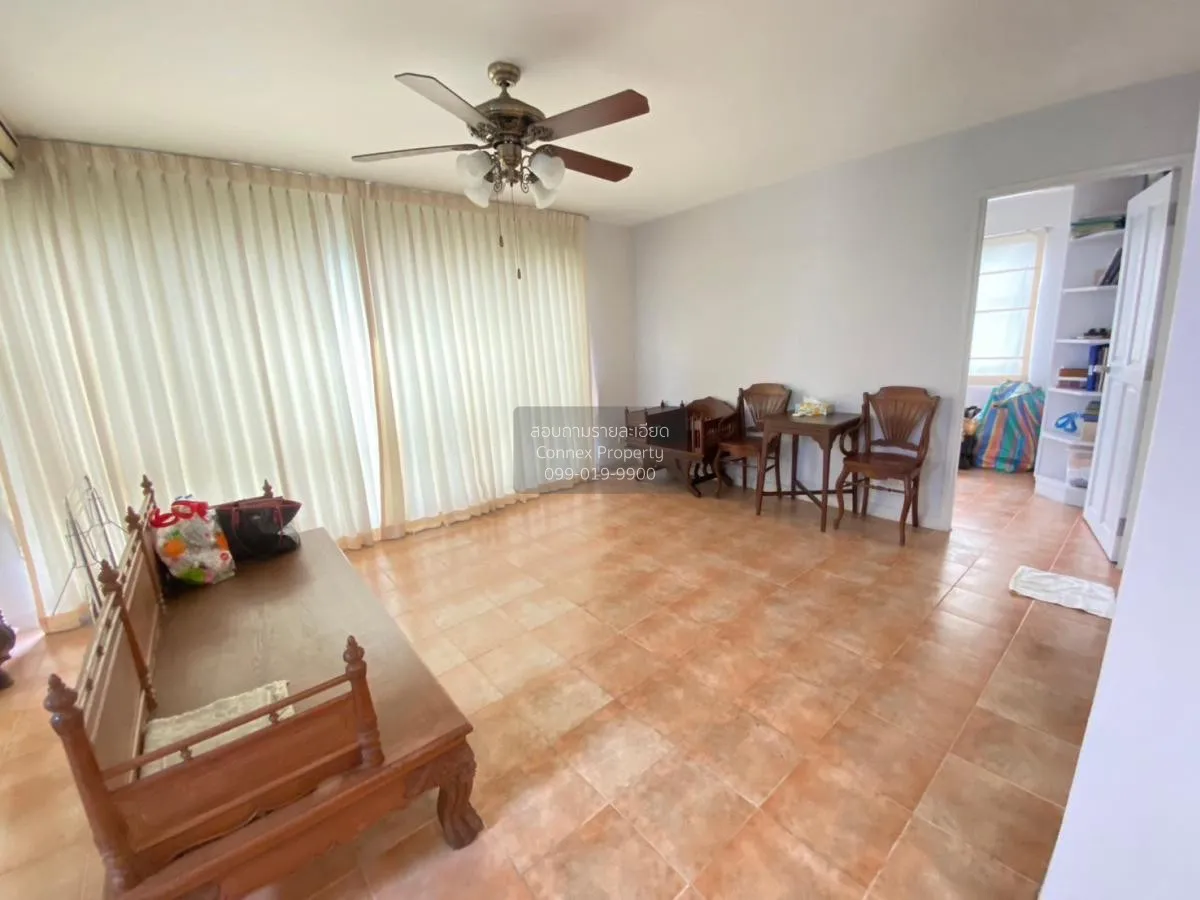 1 Bedroom condo in Raintree Villa