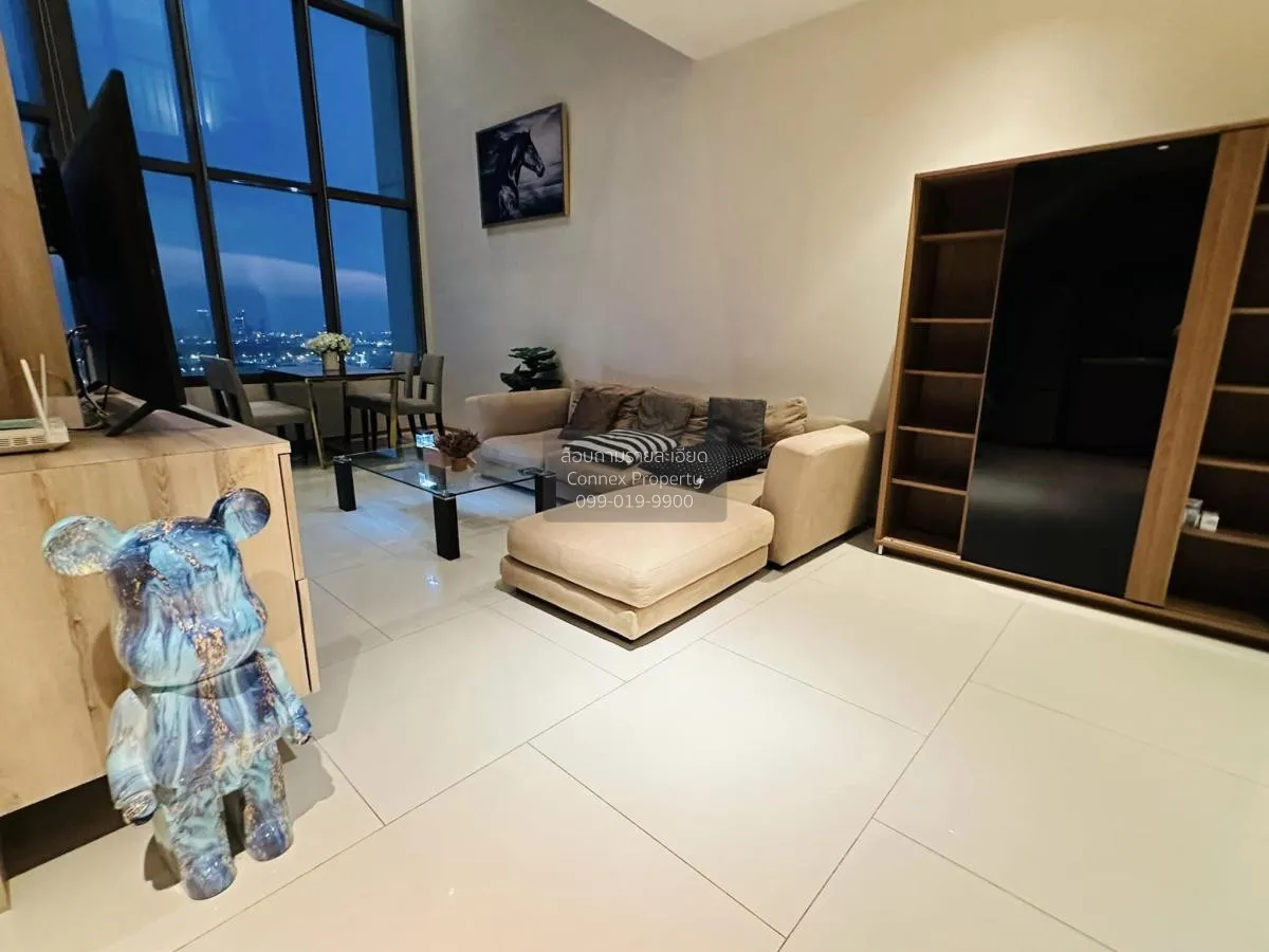 1 Bedroom condo in The Emporio Place