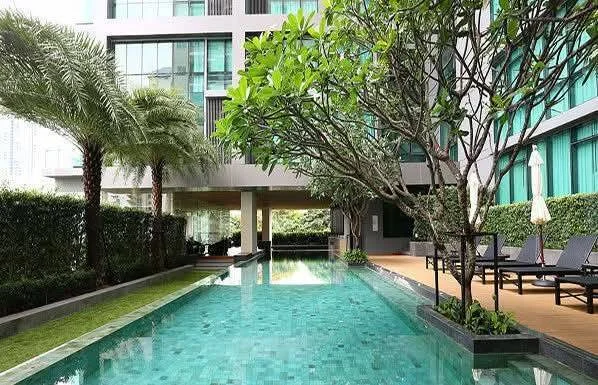 1 Bedroom condo in The Room Sukhumvit 21