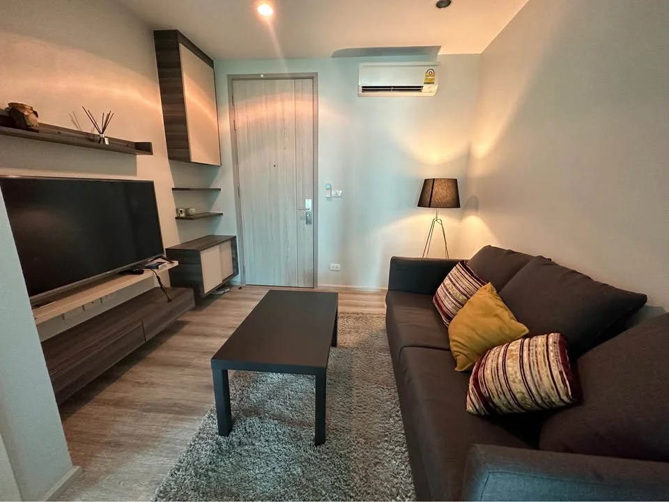 1 Bedroom condo in CENTRIC Ari Station