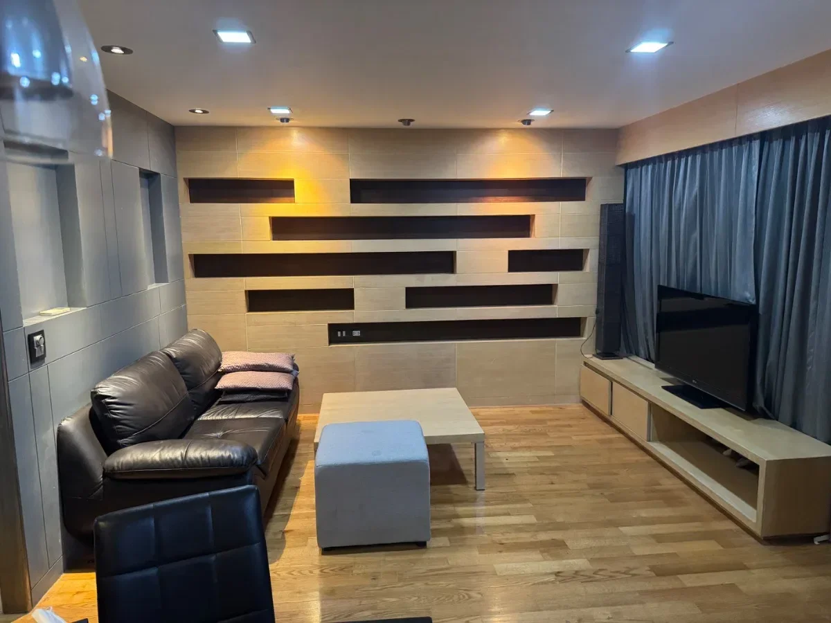2 Bedroom condo in Silom Condominium